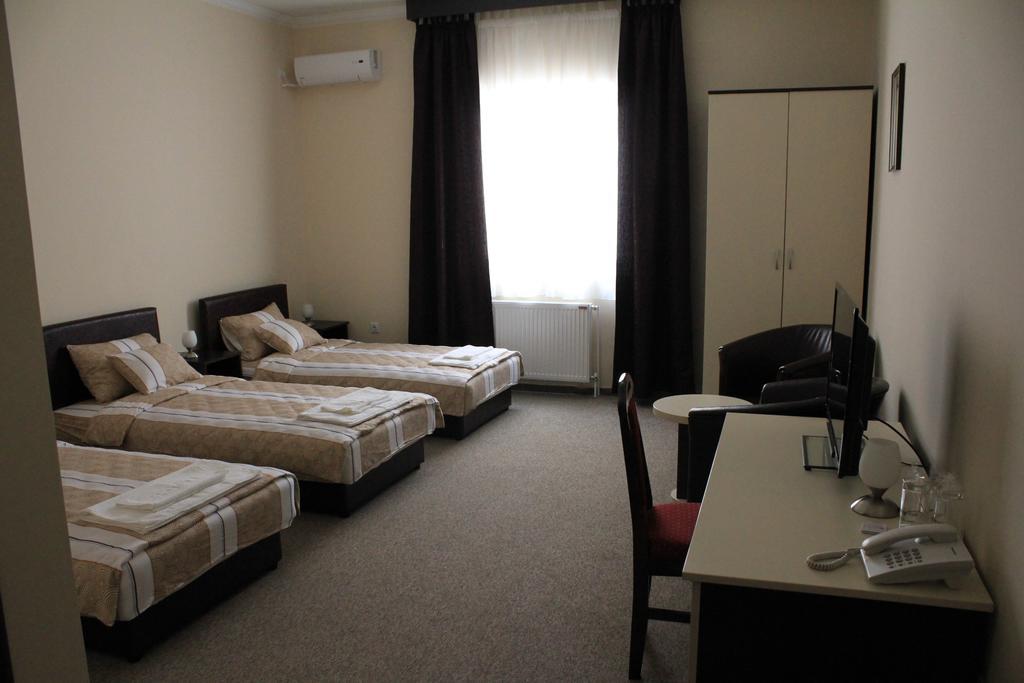 Hotel Feniks Pozarevac Požarevac Quarto foto